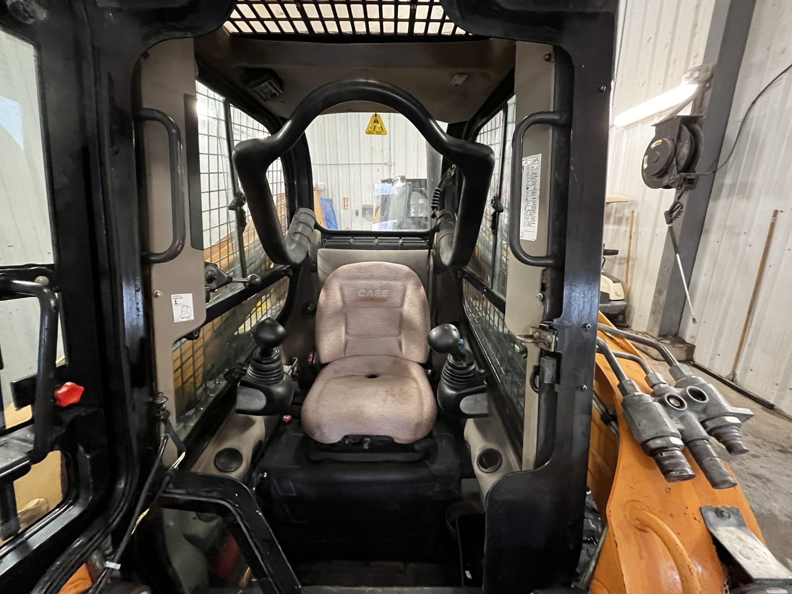 CASE TR320