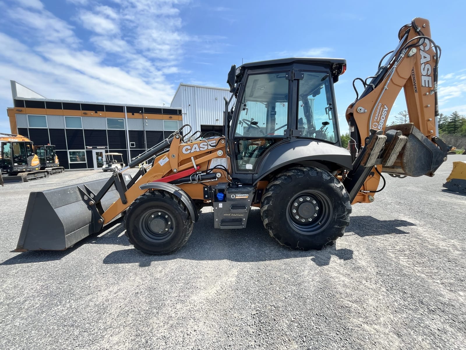 2023 CASE 580SV
