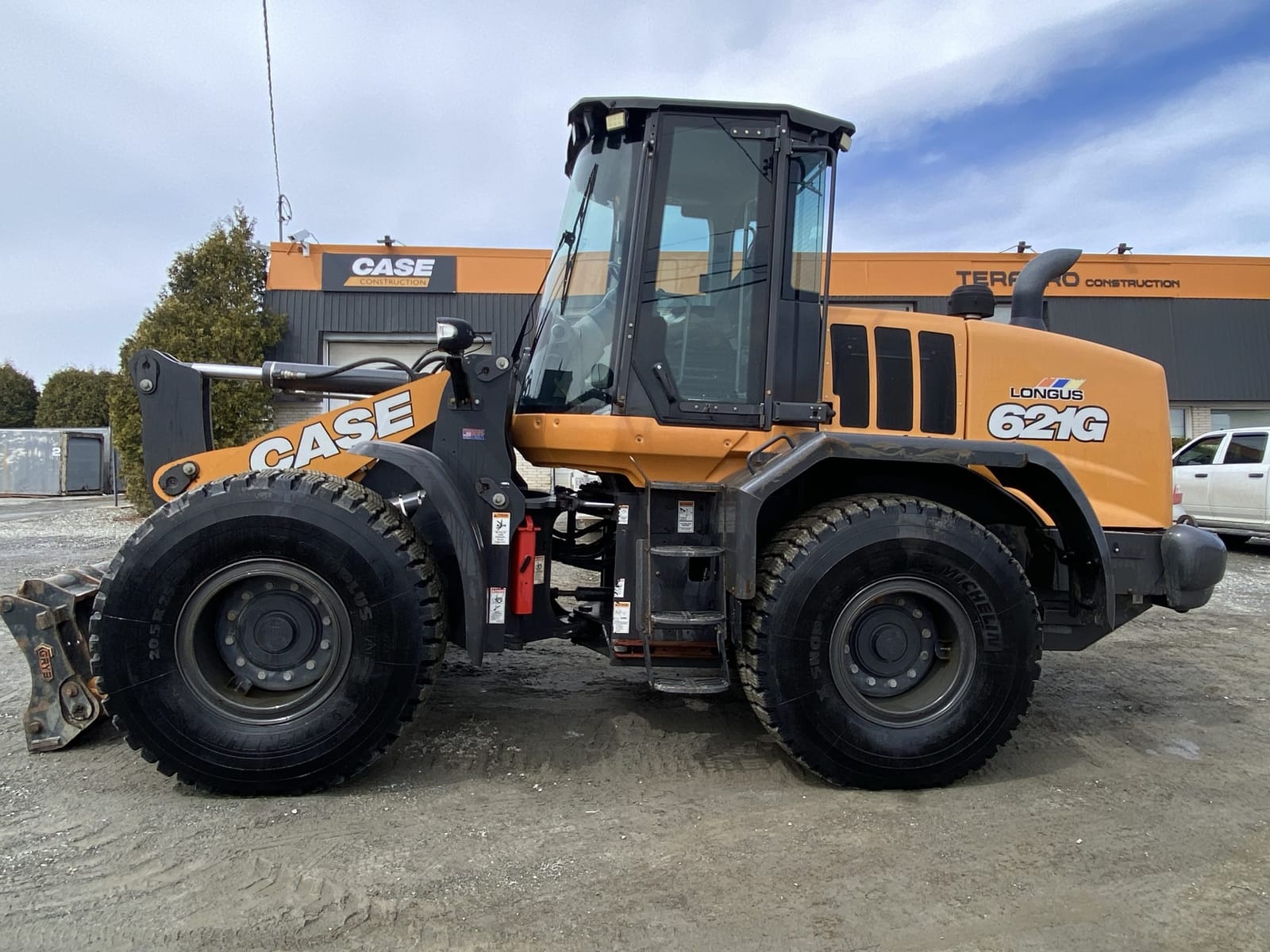 CASE 621G