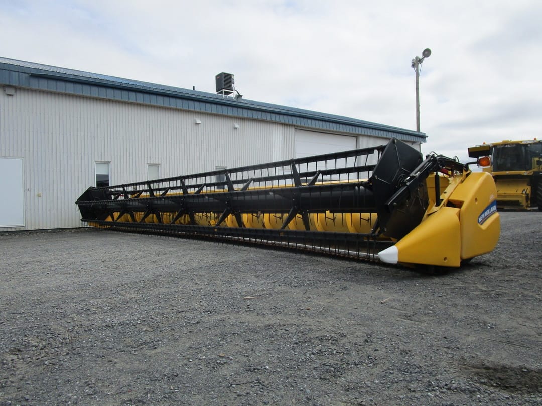 NEW HOLLAND 740CF-35