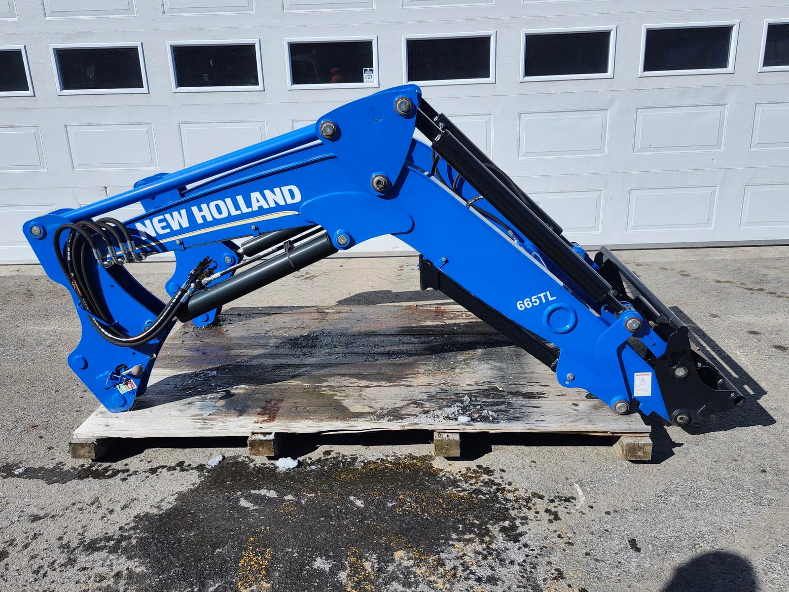 NEW HOLLAND 665TL