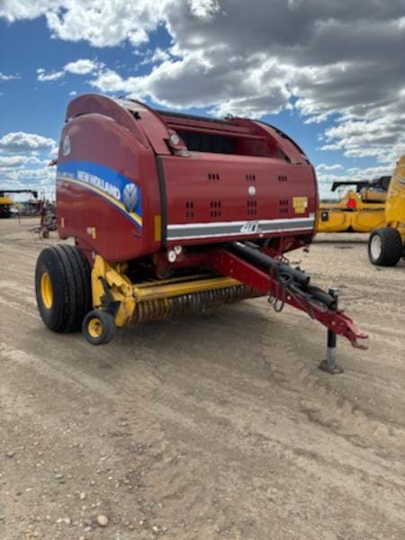 2015 New Holland RB560