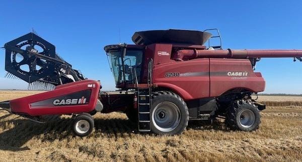 2017 Case IH 8240
