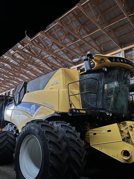 2022 New Holland CR9.90