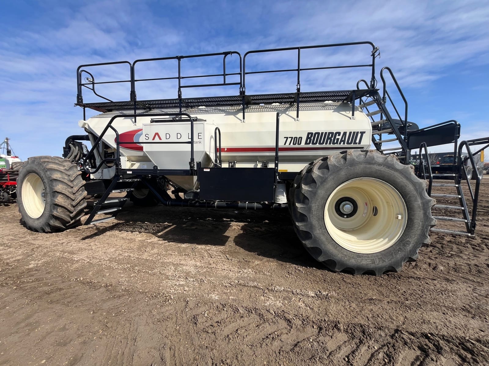 2014 Bourgault 7700 Air Tank/Cart