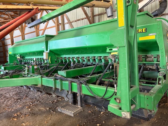 2002 JOHN DEERE 1560 NO-TILL DRILL