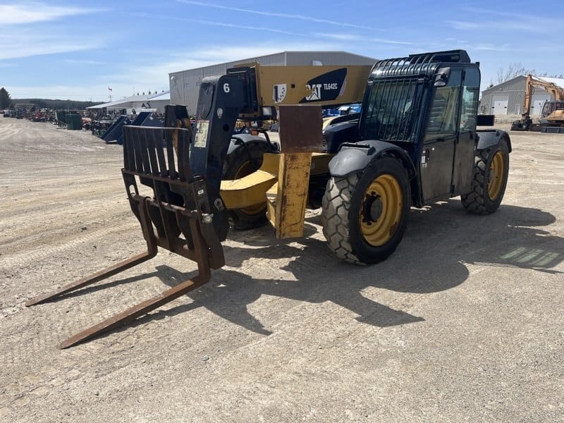 2013 Caterpillar TL642C Telehandler