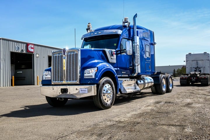 2019 Kenworth W990
