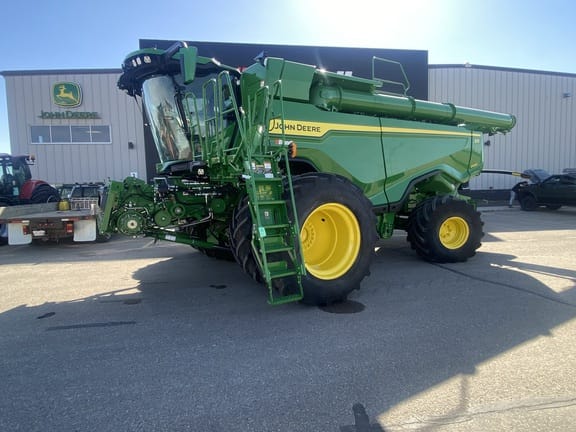 2023 John Deere X9 1000