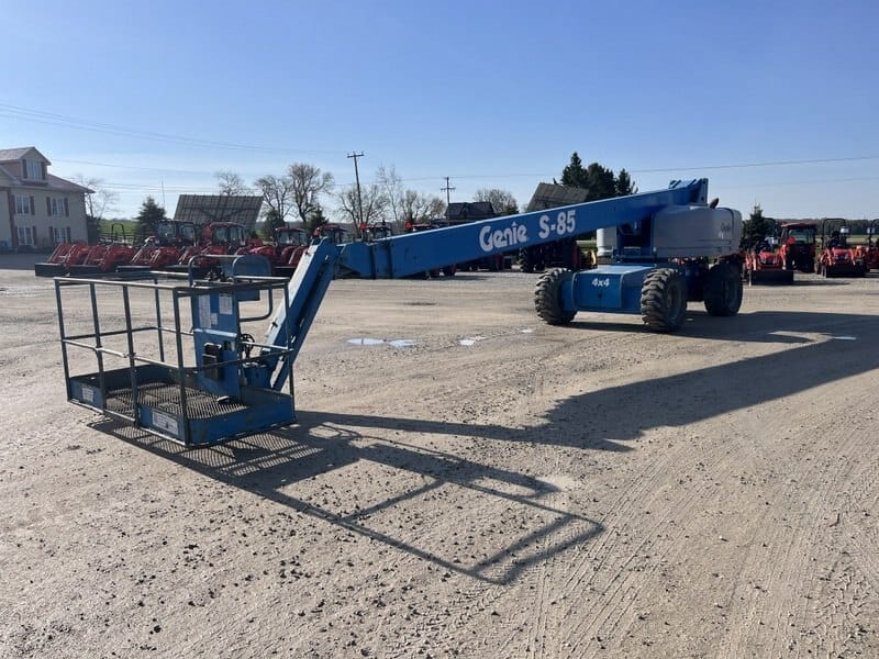 2006 GENIE S85 Manlift
