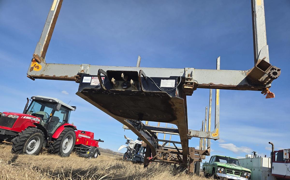 2017 Doepker Hay Rack Logging Trailer