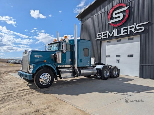 2002 KENWORTH W900B
