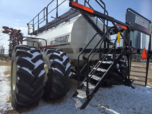 2014 Bourgault 3320-76
