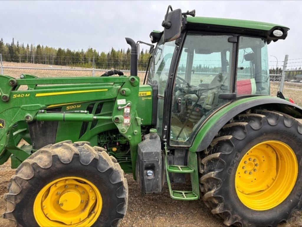 2023 John Deere 5120M