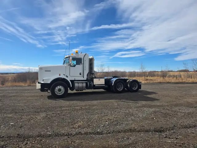 2016 Kenworth T800 T/A *DAYCAB*AUTOMATIC *347,000KMS*8200 HRS*