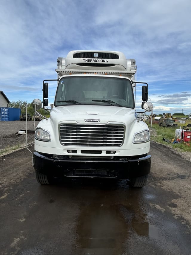 2017 FREIGHTLINER M2 106 Refrigerated Truck