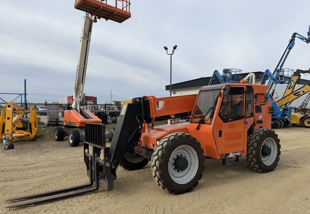 2017 Skytrak 8042 Telehandler