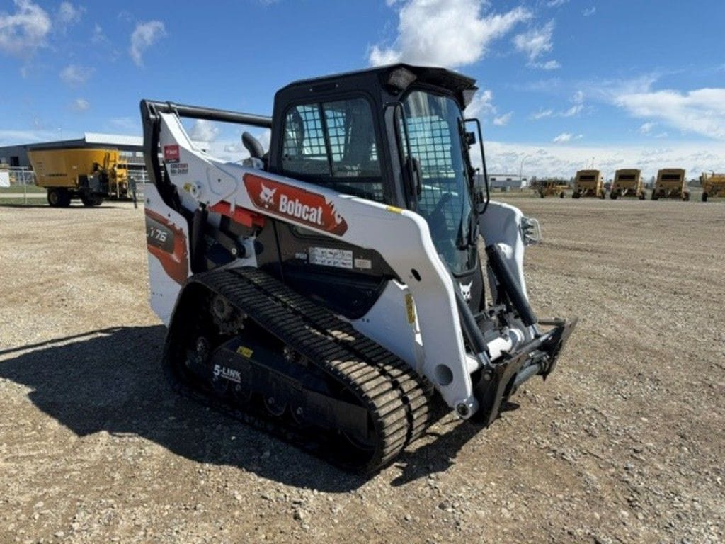2021 Bobcat T76