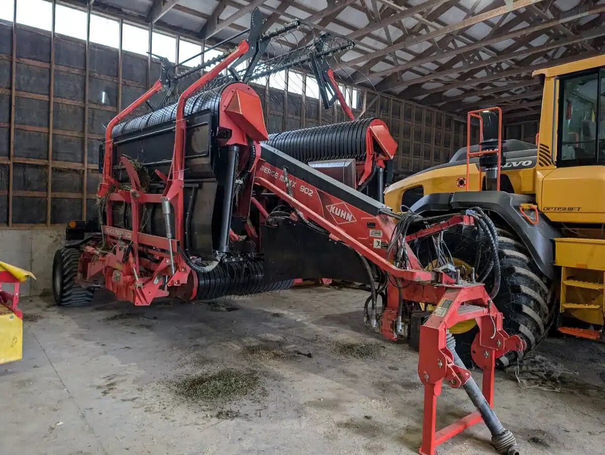 2017 Kuhn MM 902