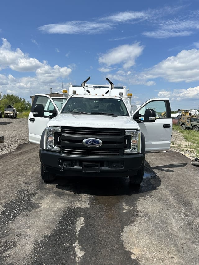 2018 Ford Super Duty F-550 DRW Dump Truck