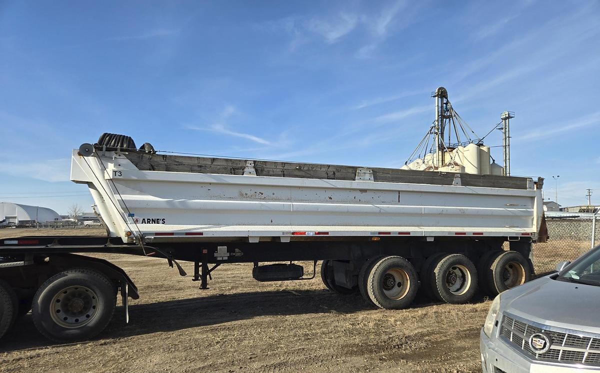 1999 Arnes Tridem End Dump