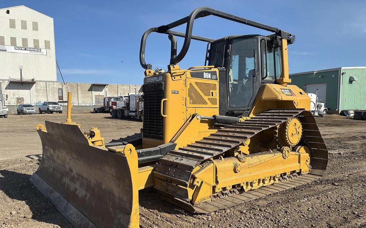 2014 CAT D6N LGP Dozer