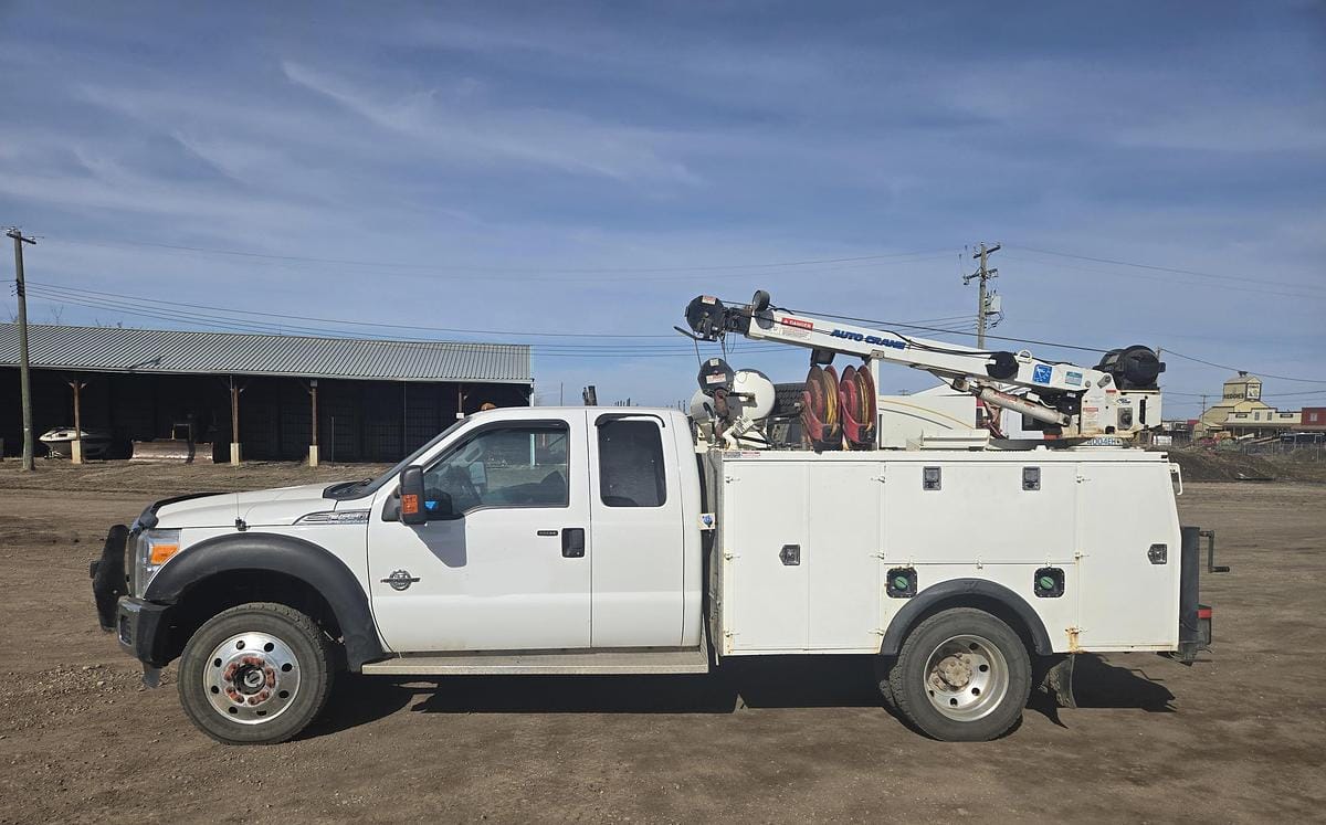 2015 Ford F550XLT 4 x 4 Mechanics Truck