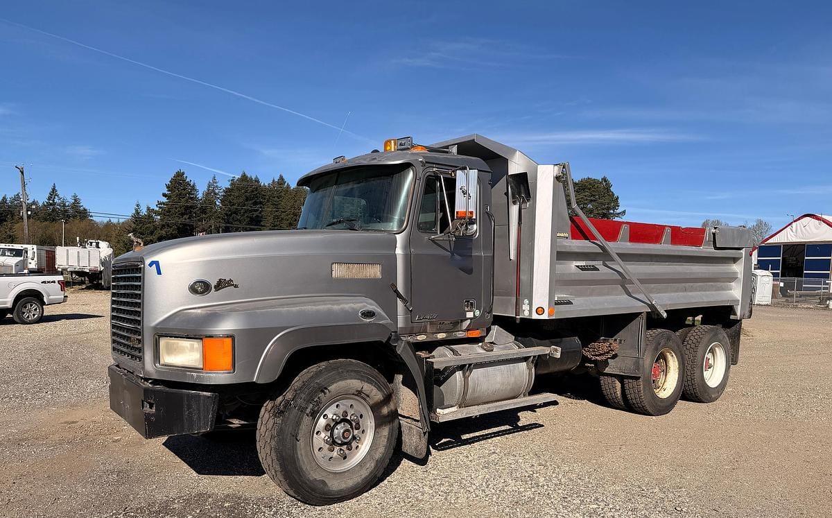 1995 Mack CL713 Dump Truck