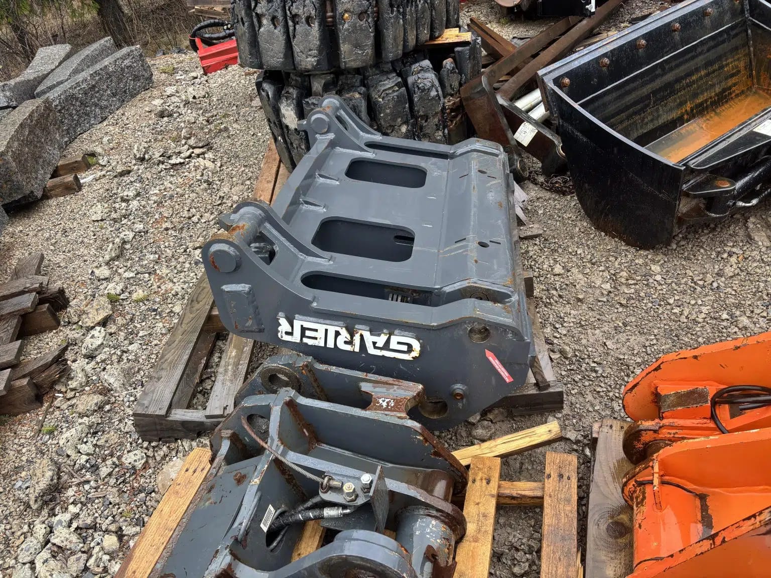 Attache rapide ISO pour Hitachi ZW180-6