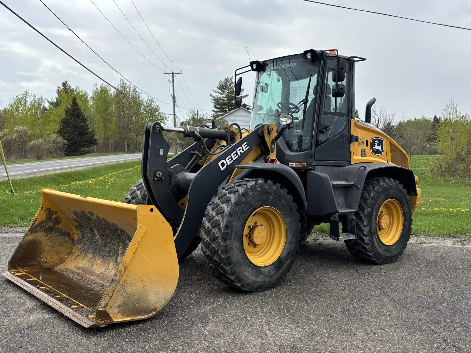 2022 John Deere 344L