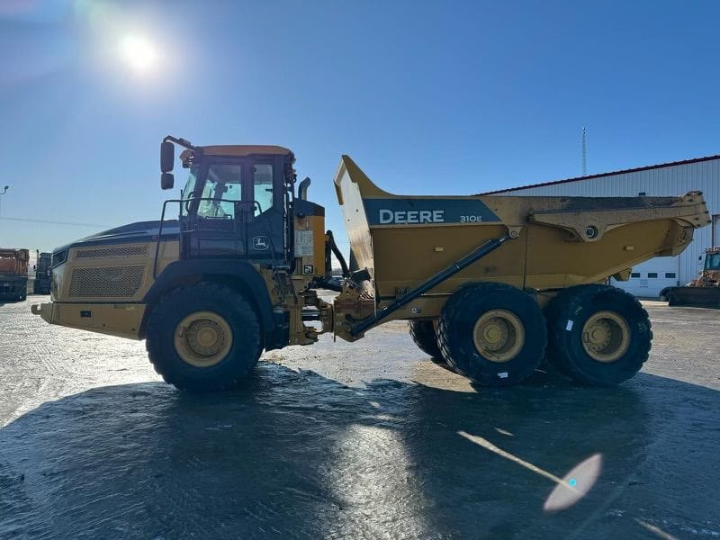 2018 John Deere 310E 30 Ton 6x6 Articulated Dump Truck