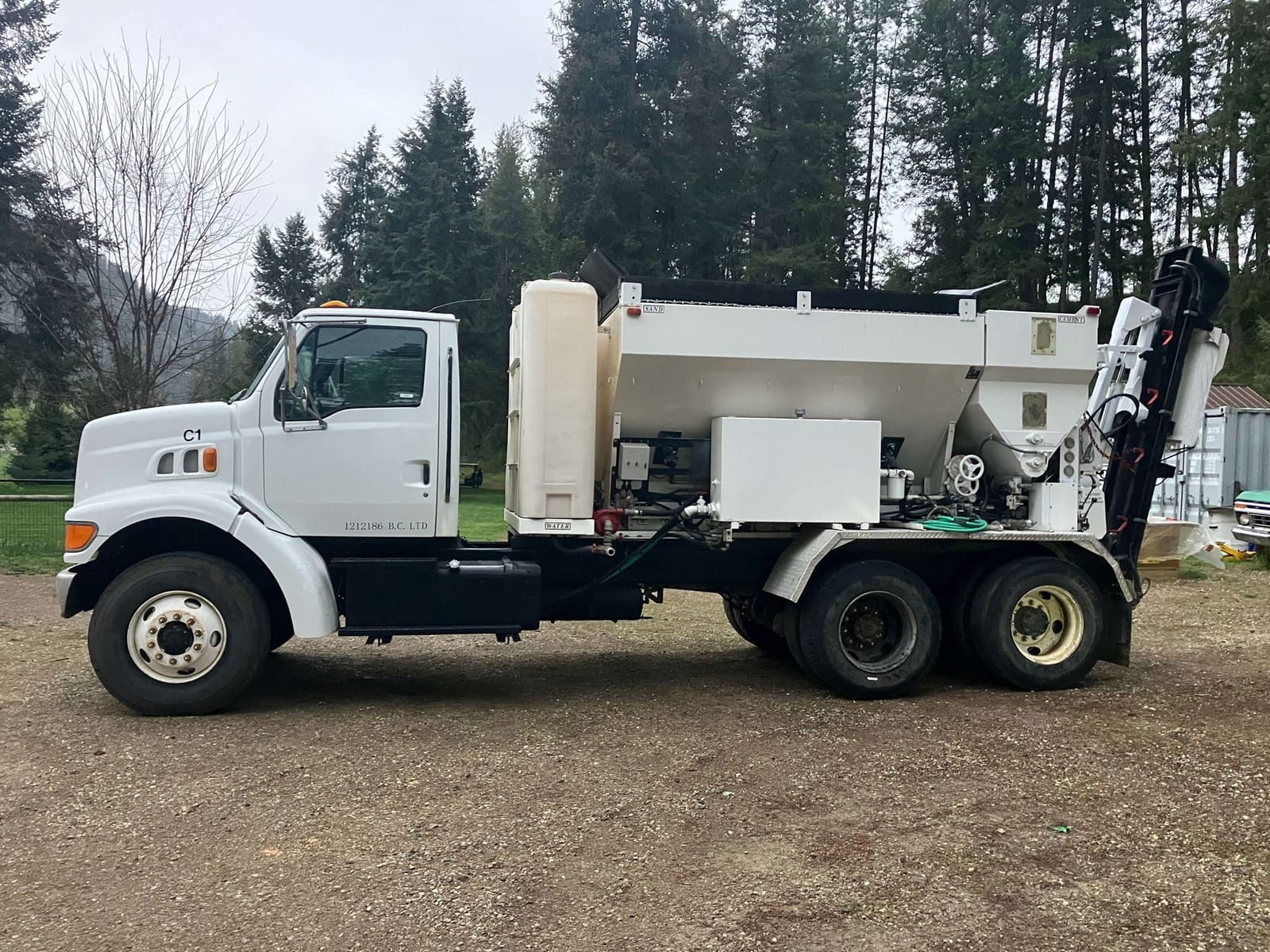 1998 Ford F750