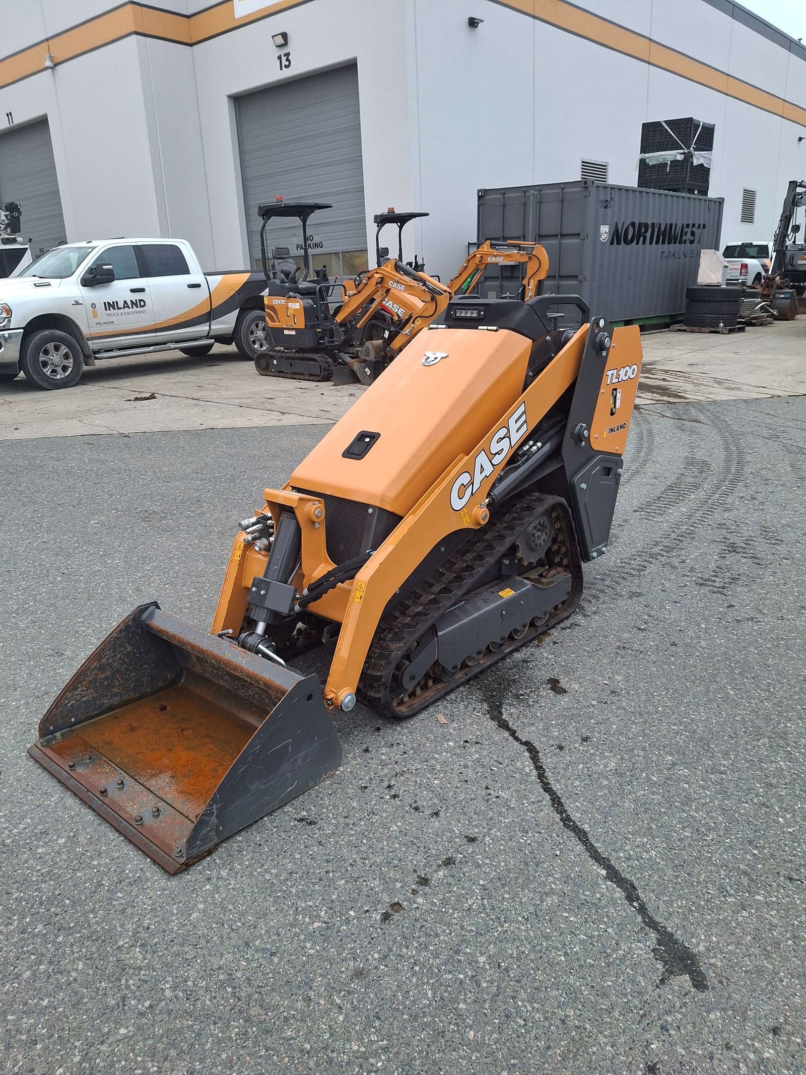 2024 Case TL100