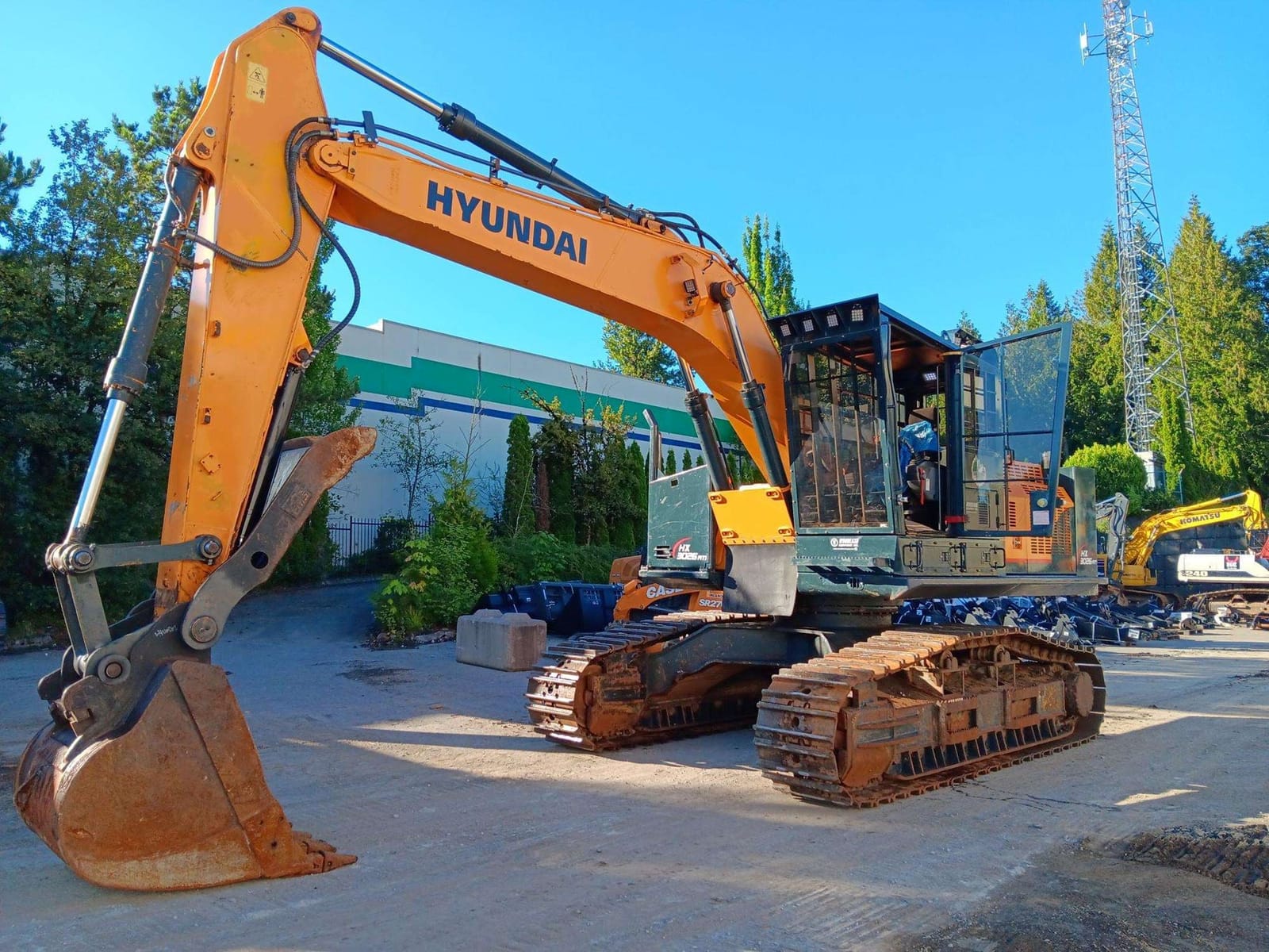 2015 Hyundai HX3026FM