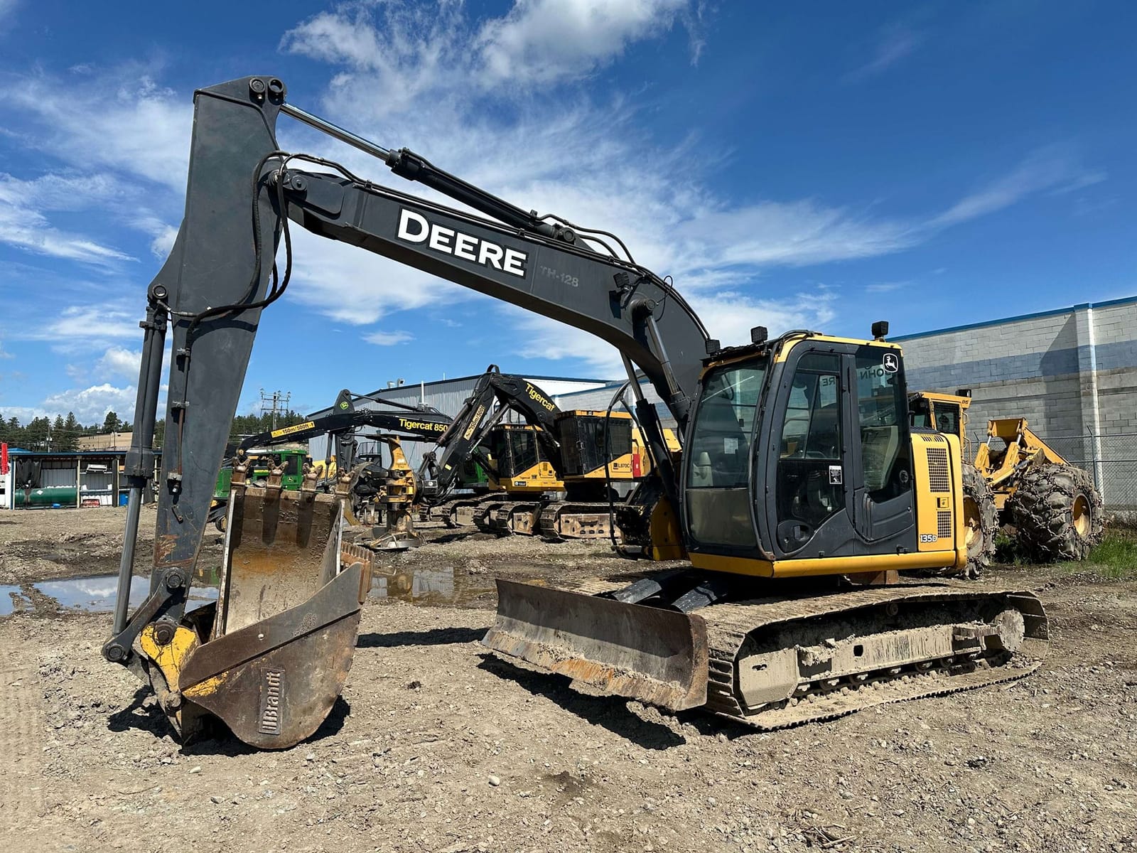 2011 John Deere 135D