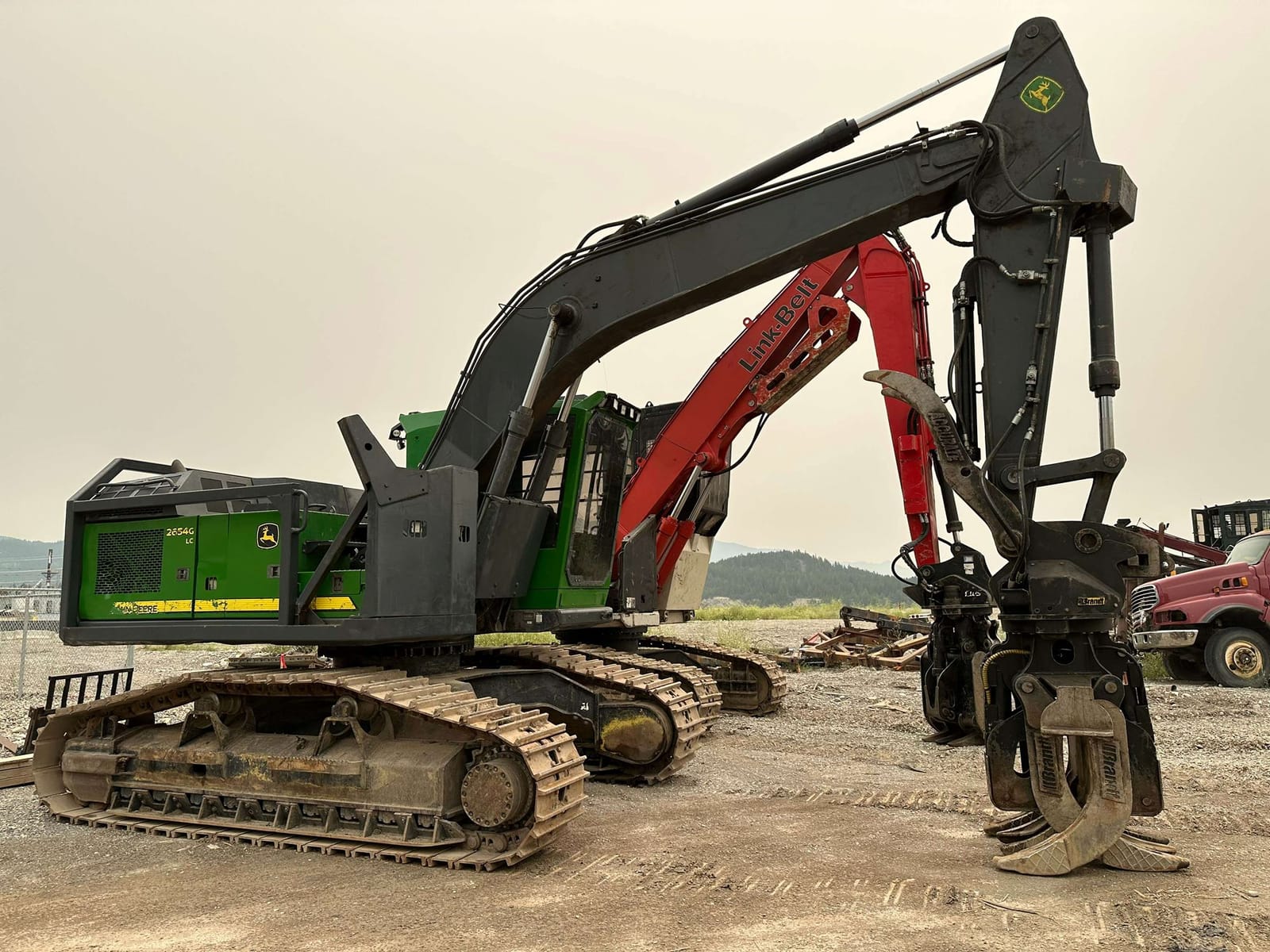 2017 John Deere 2654G