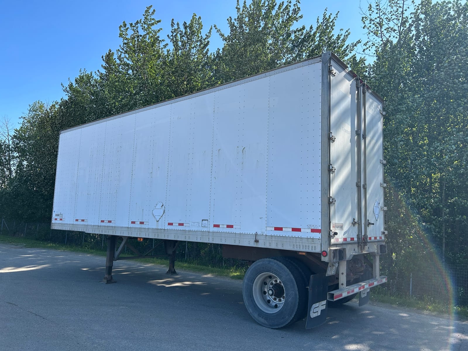2007 Manac SINGLE AXLE VAN Here On Consignment!
