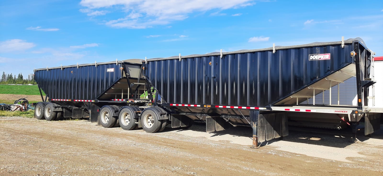 2019 Doepker SUPER B GRAIN Here On Consignment!