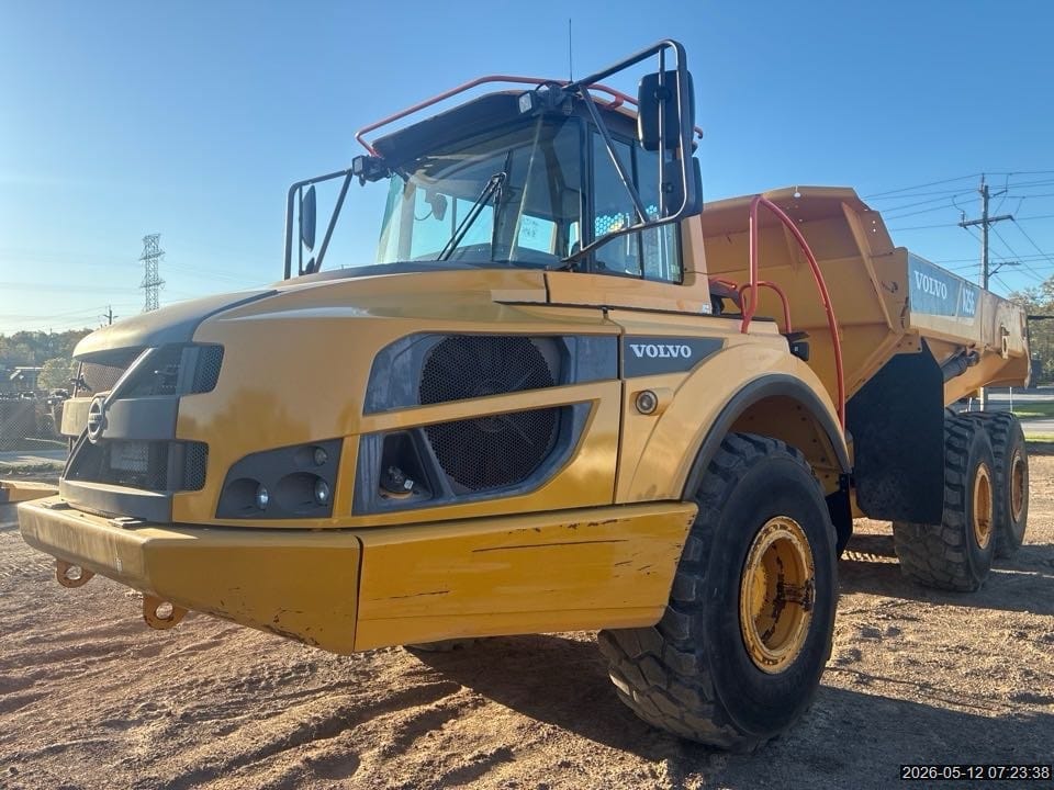 2017 VOLVO A25