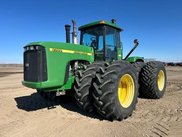 2000 JOHN DEERE 9300