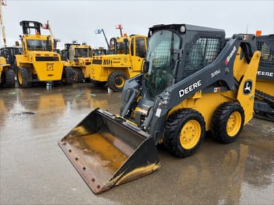 2022 John Deere 318G