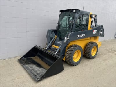 2023 John Deere 320G