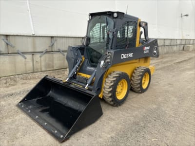 2022 John Deere 320G