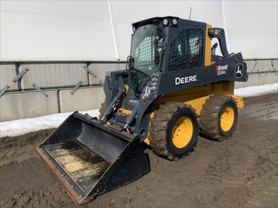 2025 John Deere 324G
