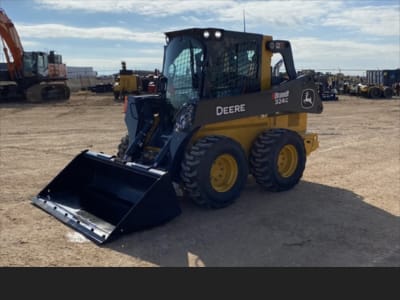 2023 John Deere 324G