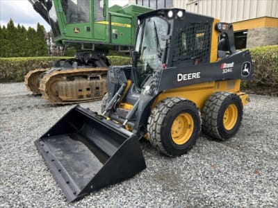 2023 John Deere 324G