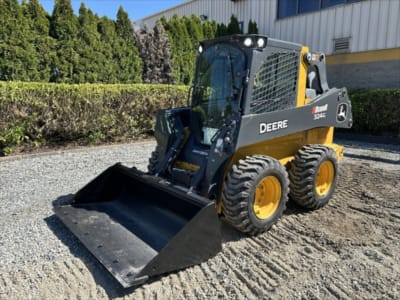 2023 John Deere 324G