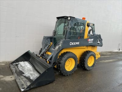 2022 John Deere 324G