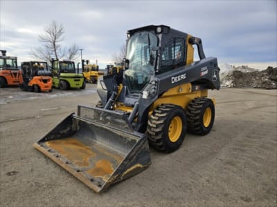 2024 John Deere 330G
