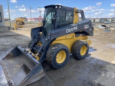 2019 John Deere 330G